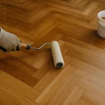 Лакировка штучного паркета (три раза)